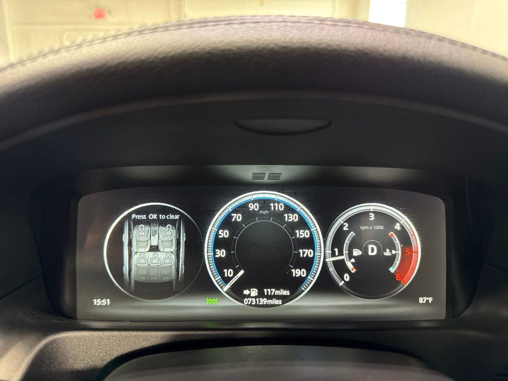 2017 Jaguar XF 20d Prestige AWD - 23056207 - 10