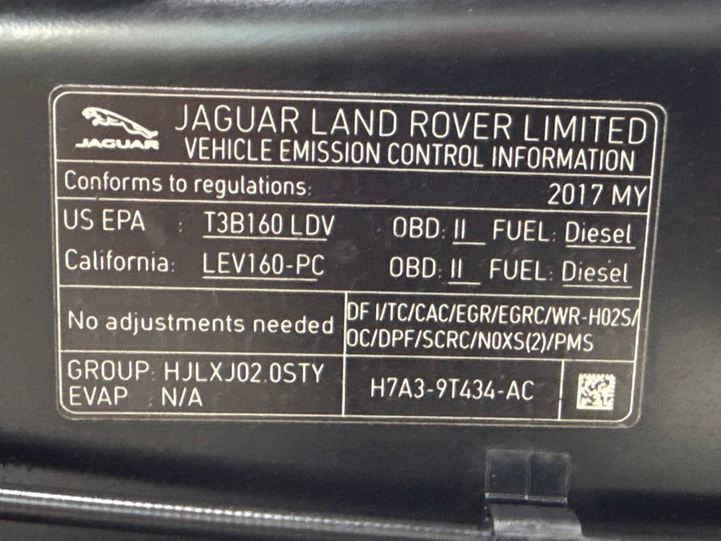 2017 Jaguar XF 20d Prestige AWD - 23056207 - 32