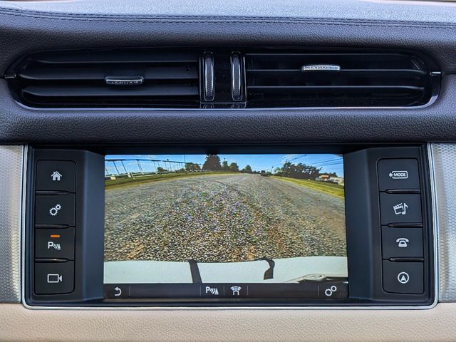 2017 Jaguar XF 35t Premium AWD - 23012131 - 24