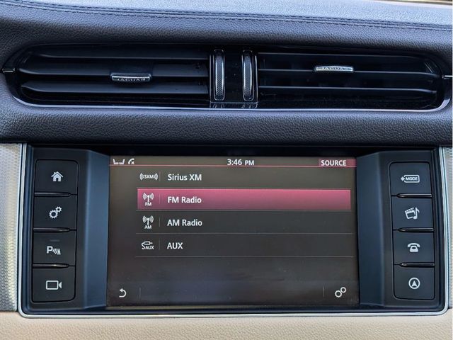 2017 Jaguar XF 35t Premium AWD - 23012131 - 25