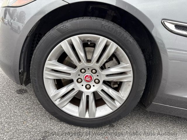 2017 Jaguar XF 35t Premium RWD - 22952565 - 13
