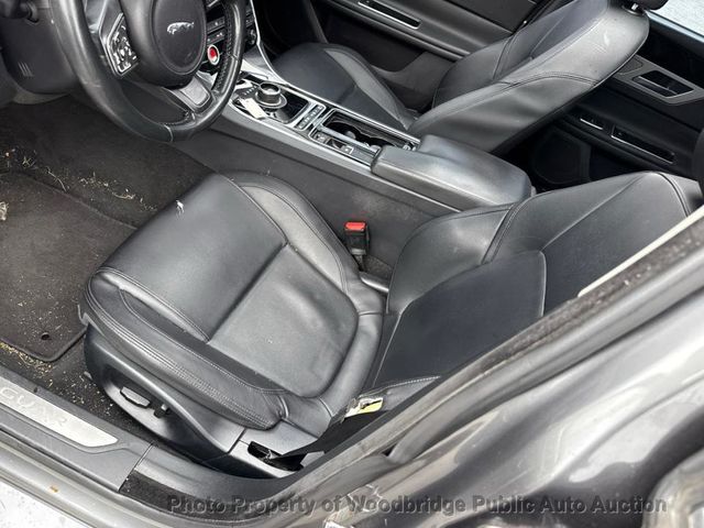 2017 Jaguar XF 35t Premium RWD - 22952565 - 8