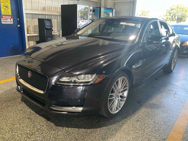 2017 Jaguar XF 35t Prestige RWD - 22948843 - 0