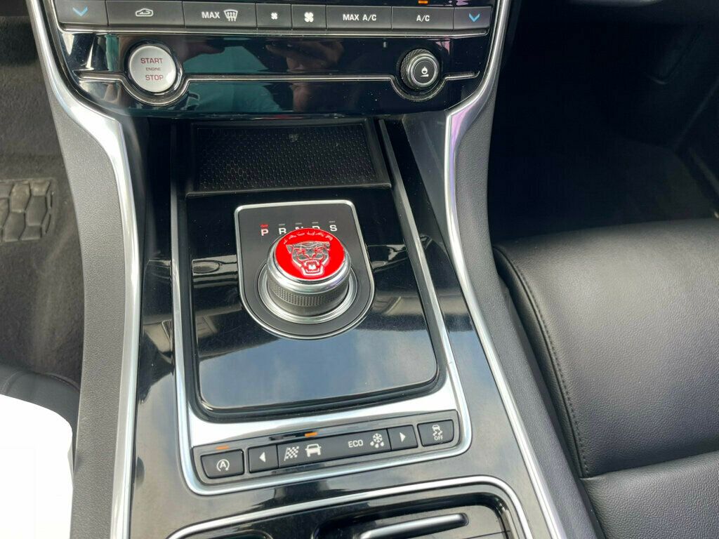 2017 Jaguar XF 35t RWD S - 22741480 - 22