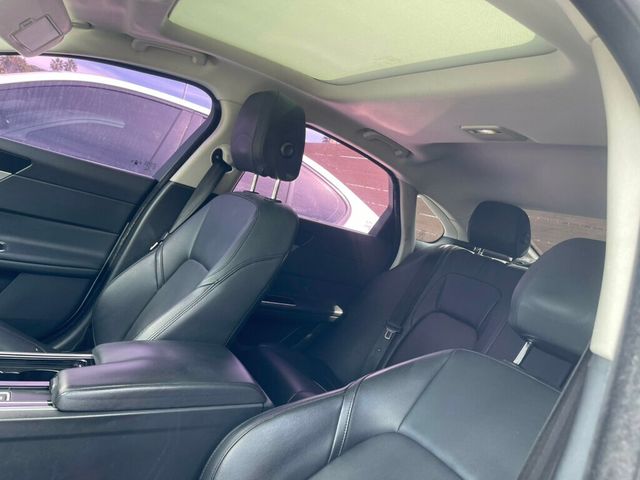 2017 Jaguar XF 35t RWD S - 22741480 - 6