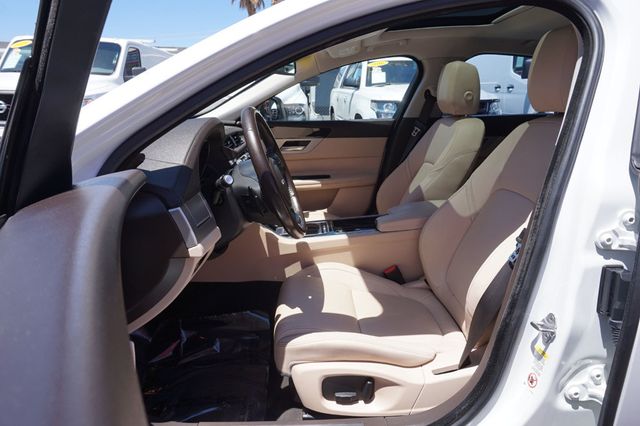 2017 Jaguar XF XF 35T, PREMIUM WHEELS, MOON ROOF, LEATHER SEATS, BACKUP CAMERA - 23029563 - 15