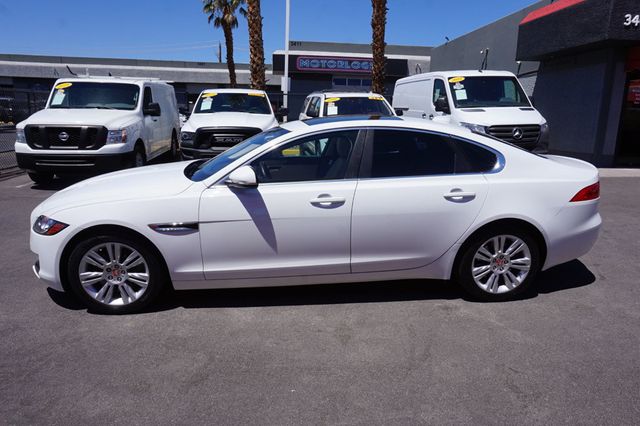 2017 Jaguar XF XF 35T, PREMIUM WHEELS, MOON ROOF, LEATHER SEATS, BACKUP CAMERA - 23029563 - 2