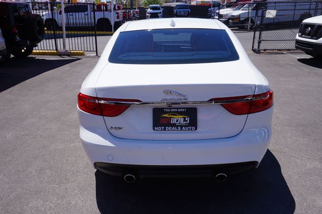 2017 Jaguar XF XF 35T, PREMIUM WHEELS, MOON ROOF, LEATHER SEATS, BACKUP CAMERA - 23029563 - 6