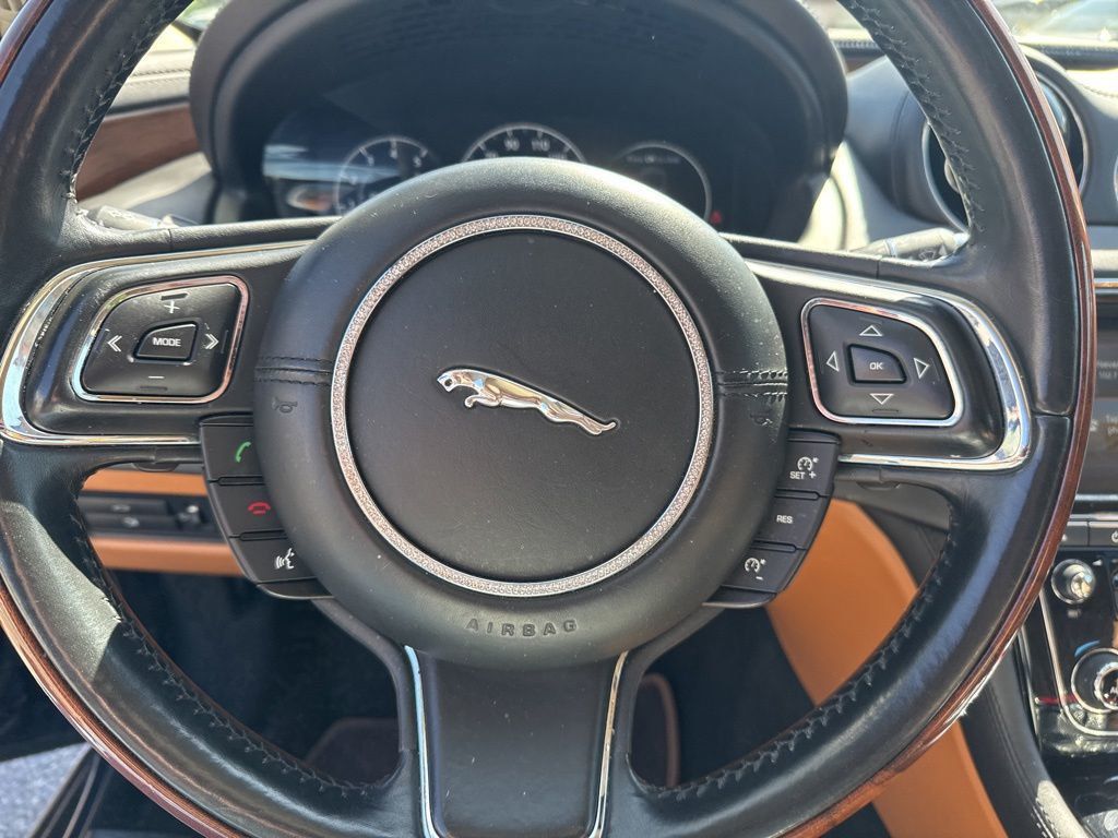 2017 Jaguar XJ XJL Portfolio AWD - 23022677 - 10