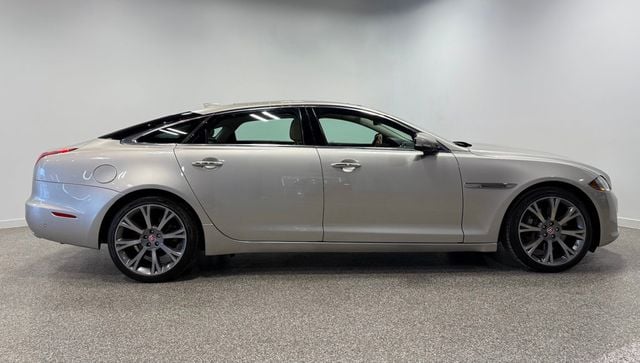 2017 Jaguar XJ XJL Portfolio AWD - 22987762 - 23