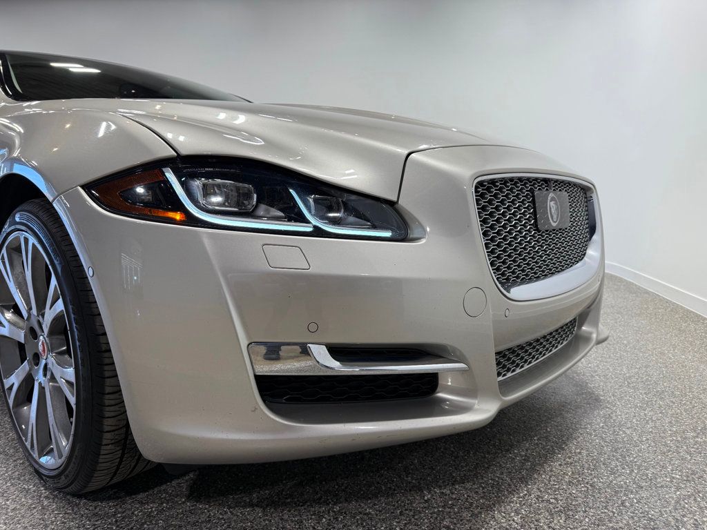 2017 Jaguar XJ XJL Portfolio AWD - 22987762 - 24