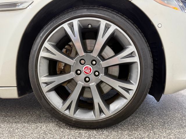 2017 Jaguar XJ XJL Portfolio AWD - 22987762 - 30