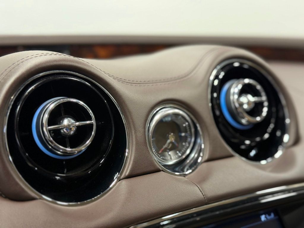 2017 Jaguar XJ XJL Portfolio AWD - 22987762 - 32