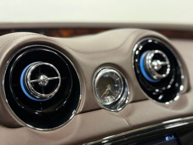 2017 Jaguar XJ XJL Portfolio AWD - 22987762 - 32