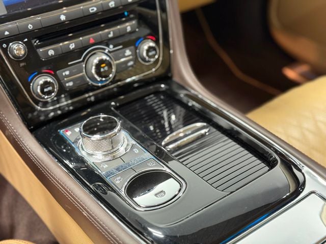 2017 Jaguar XJ XJL Portfolio AWD - 22987762 - 33