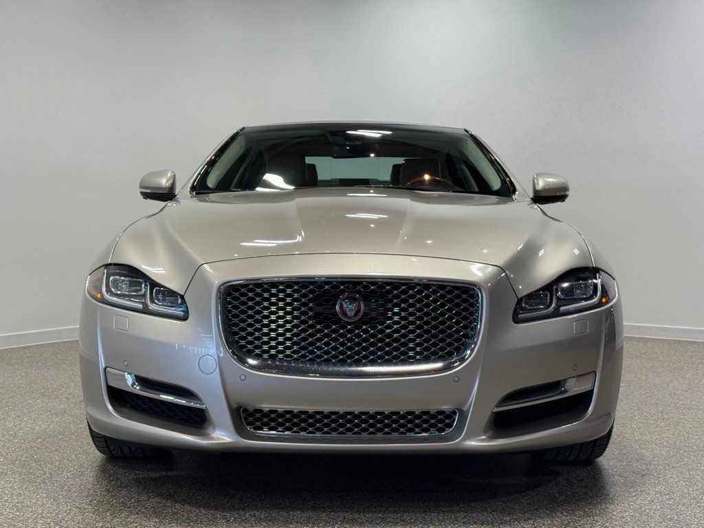 2017 Jaguar XJ XJL Portfolio AWD - 22987762 - 3