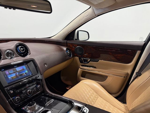 2017 Jaguar XJ XJL Portfolio AWD - 22987762 - 41