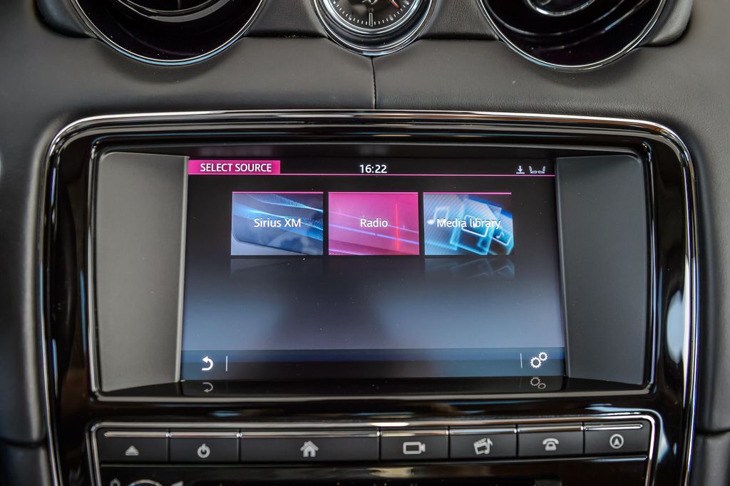 2017 Jaguar XJ XJL PORTFOLIO - NAV - PANO ROOF - BLUETOOTH - GORGEOUS - 22977042 - 21