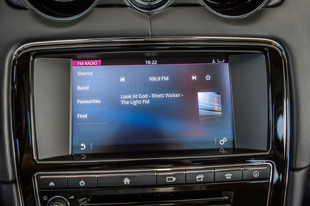 2017 Jaguar XJ XJL PORTFOLIO - NAV - PANO ROOF - BLUETOOTH - GORGEOUS - 22977042 - 22