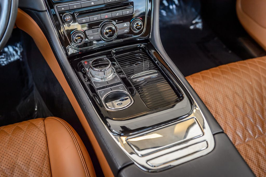 2017 Jaguar XJ XJL PORTFOLIO - NAV - PANO ROOF - BLUETOOTH - GORGEOUS - 22977042 - 33