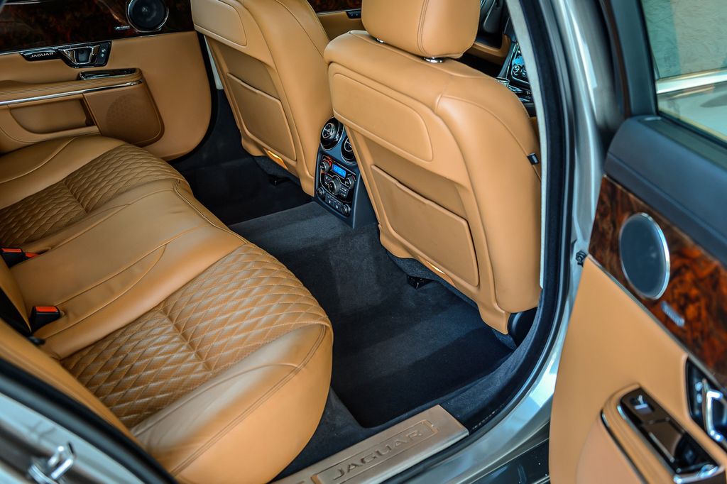 2017 Jaguar XJ XJL PORTFOLIO - NAV - PANO ROOF - BLUETOOTH - GORGEOUS - 22977042 - 45