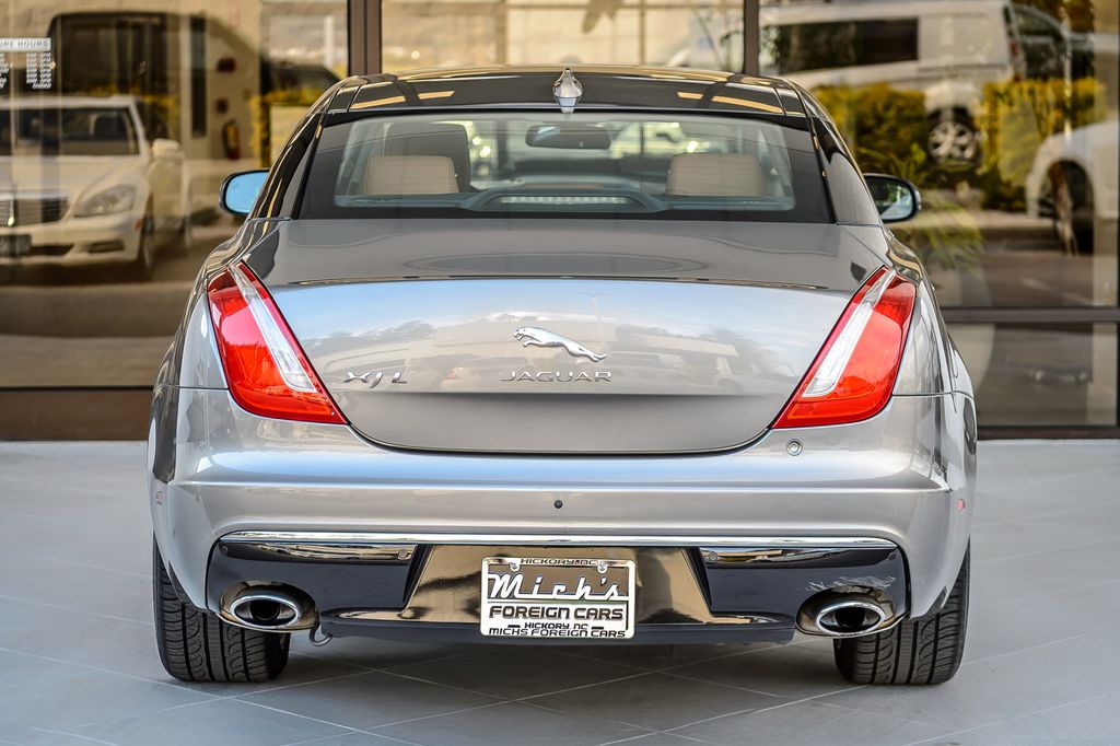 2017 Jaguar XJ XJL PORTFOLIO - NAV - PANO ROOF - BLUETOOTH - GORGEOUS - 22977042 - 8