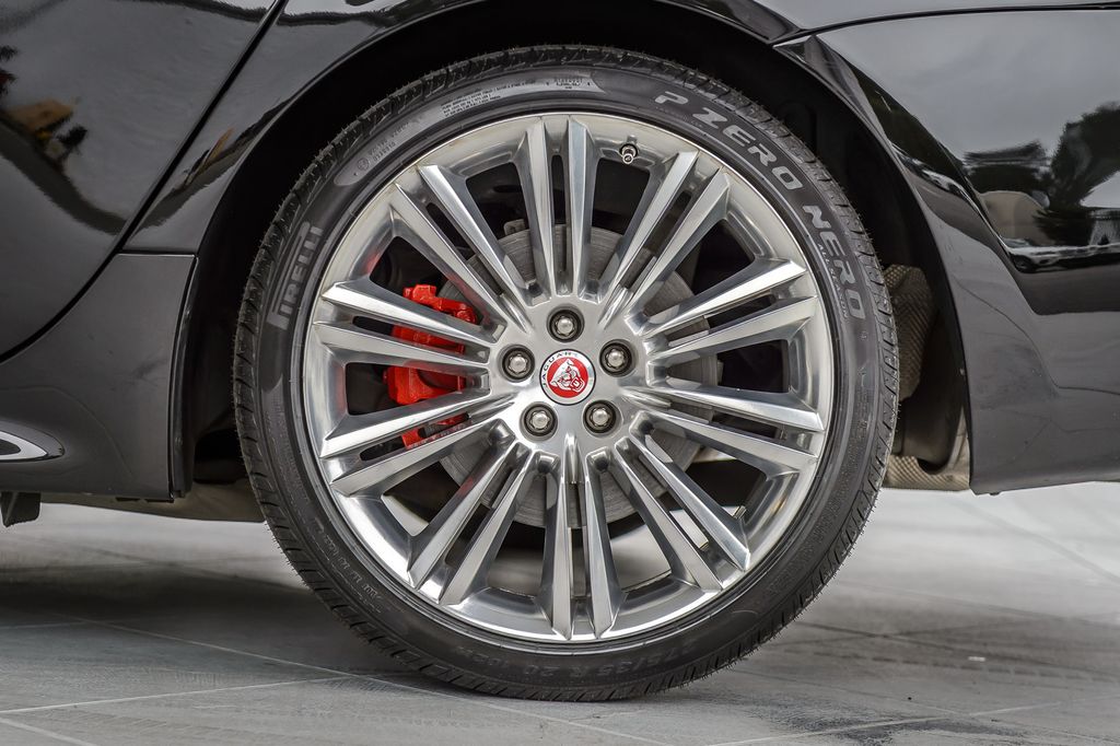 2017 Jaguar XJ XJ-R SPORT AWD - NAV - PANO ROOF - BACKUP CAM - GORGEOUS - 22970818 - 13