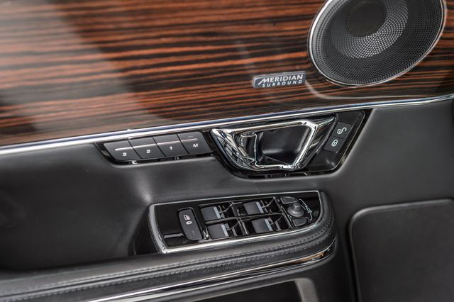 2017 Jaguar XJ XJ-R SPORT AWD - NAV - PANO ROOF - BACKUP CAM - GORGEOUS - 22970818 - 52