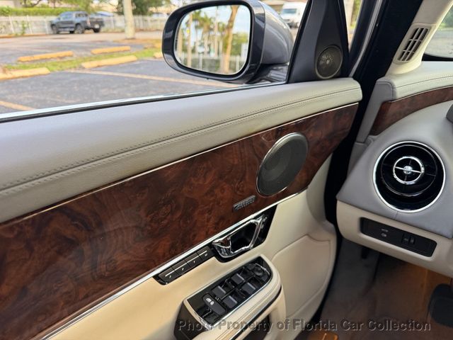 2017 Jaguar XJ XJ R-Sport RWD - 22995758 - 72