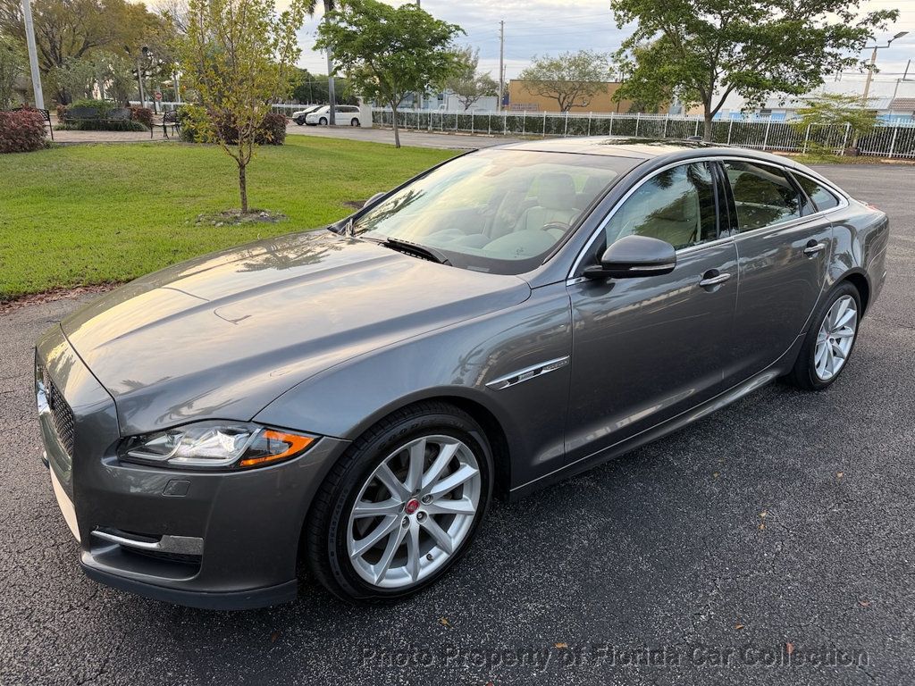 2017 Jaguar XJ XJ R-Sport Sedan 3.0L Supercharged V6 - 22995758 | Video 1