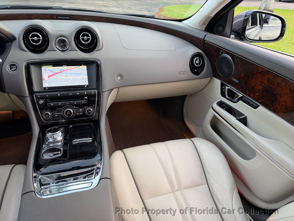 2017 Jaguar XJ XJ R-Sport Sedan 3.0L Supercharged V6 - 22995758 - 11