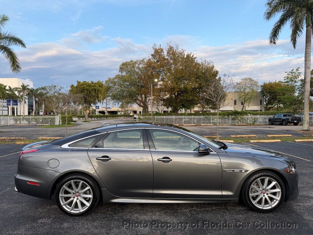 2017 Jaguar XJ XJ R-Sport Sedan 3.0L Supercharged V6 - 22995758 - 13