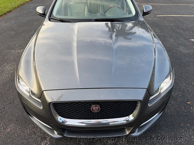 2017 Jaguar XJ XJ R-Sport Sedan 3.0L Supercharged V6 - 22995758 - 22