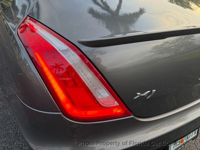 2017 Jaguar XJ XJ R-Sport Sedan 3.0L Supercharged V6 - 22995758 - 32
