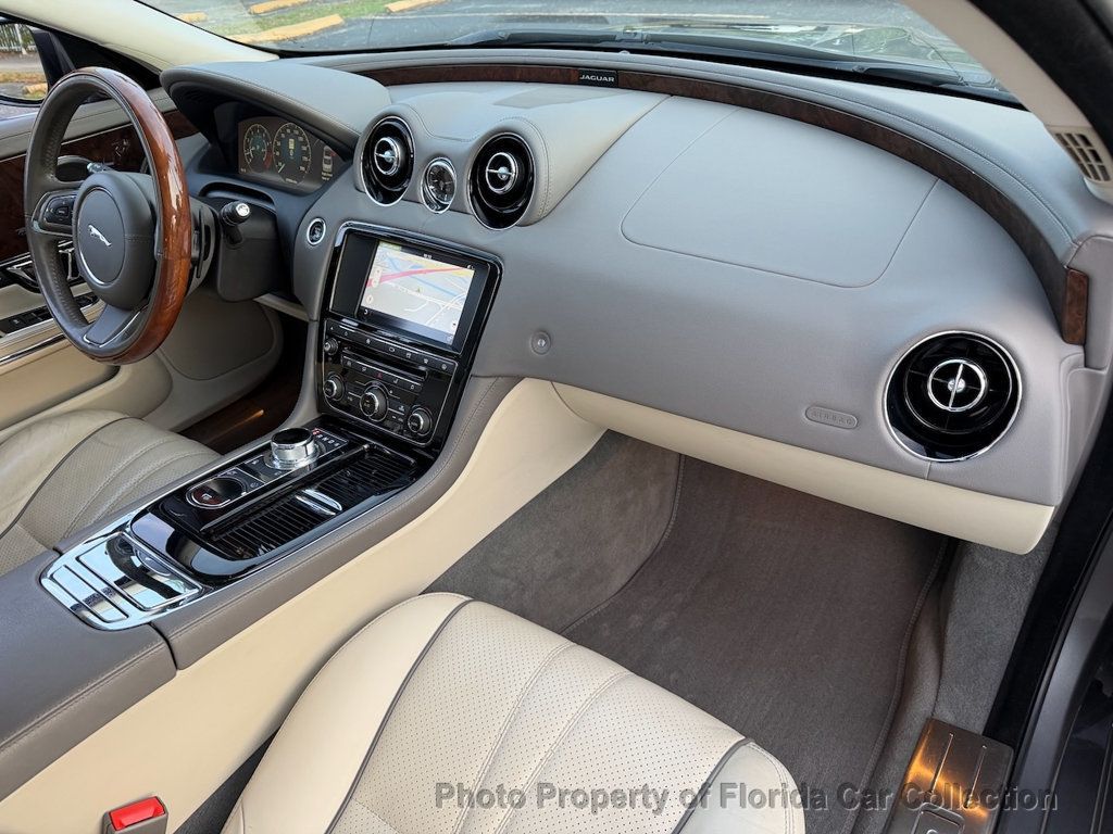 2017 Jaguar XJ XJ R-Sport Sedan 3.0L Supercharged V6 - 22995758 - 43