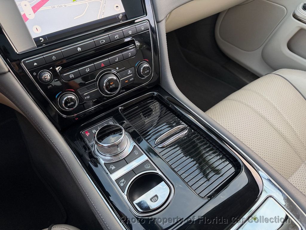 2017 Jaguar XJ XJ R-Sport Sedan 3.0L Supercharged V6 - 22995758 - 57