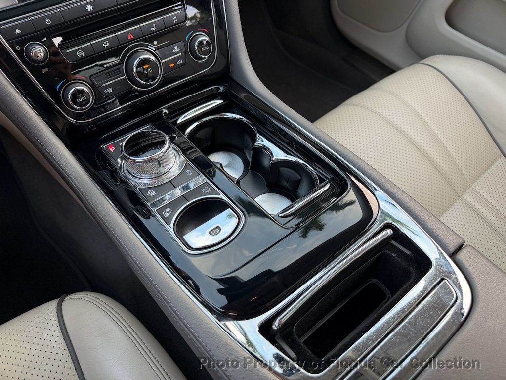 2017 Jaguar XJ XJ R-Sport Sedan 3.0L Supercharged V6 - 22995758 - 61
