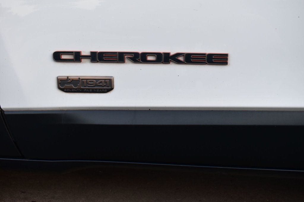 2017 Jeep Cherokee 80th Anniversary Edition photo 60