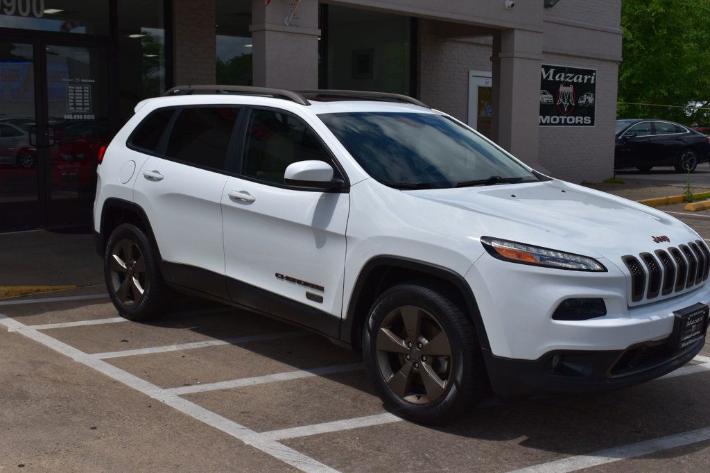 2017 Jeep Cherokee 80th Anniversary Edition photo 8