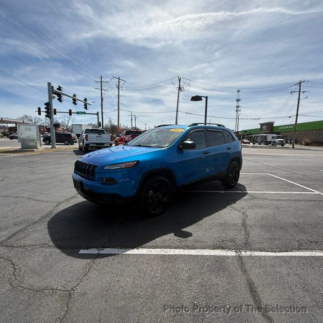 2017 Jeep Cherokee ALTITUDE 4X4 W/QUICK ORDER PKG, SIRIUS RADIO PKG - 22996234 - 5
