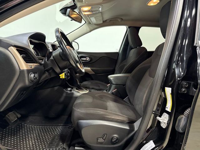 2017 Jeep Cherokee Latitude 4x4 - 23075879 - 23