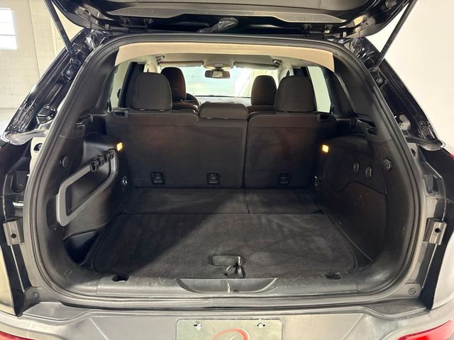 2017 Jeep Cherokee Latitude 4x4 - 23075879 - 27