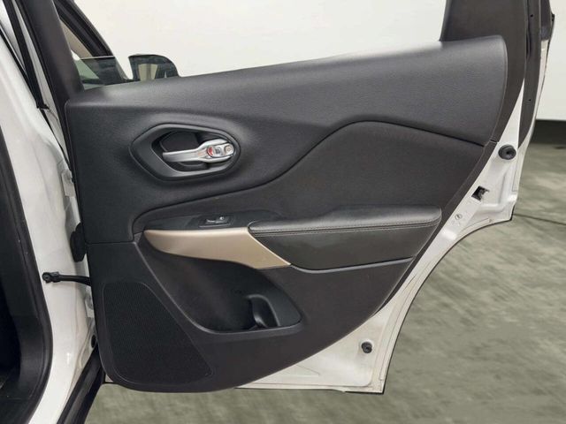 2017 Jeep Cherokee Latitude 4x4 - 22952554 - 16