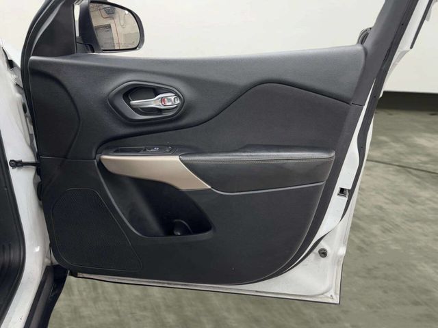 2017 Jeep Cherokee Latitude 4x4 - 22952554 - 18