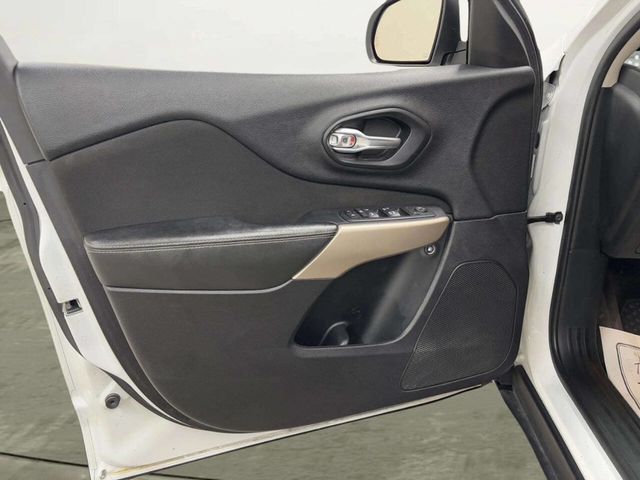 2017 Jeep Cherokee Latitude 4x4 - 22952554 - 8