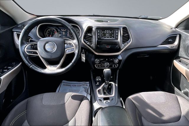 2017 Jeep Cherokee Latitude 4x4 - 23075221 - 18