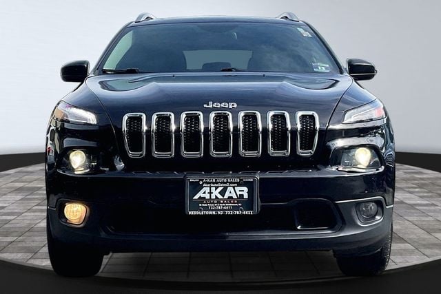 2017 Jeep Cherokee Latitude 4x4 - 23075221 - 1