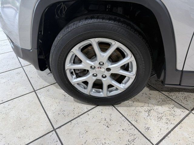 2017 Jeep Cherokee Latitude FWD - 22975781 - 6