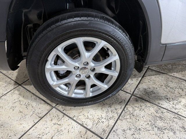 2017 Jeep Cherokee Latitude FWD - 22975781 - 8