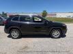 2017 Jeep Cherokee Latitude FWD - 23048266 - 1